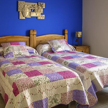 Apartamentos Rurales El Calama Zarza De Granadilla Room photo